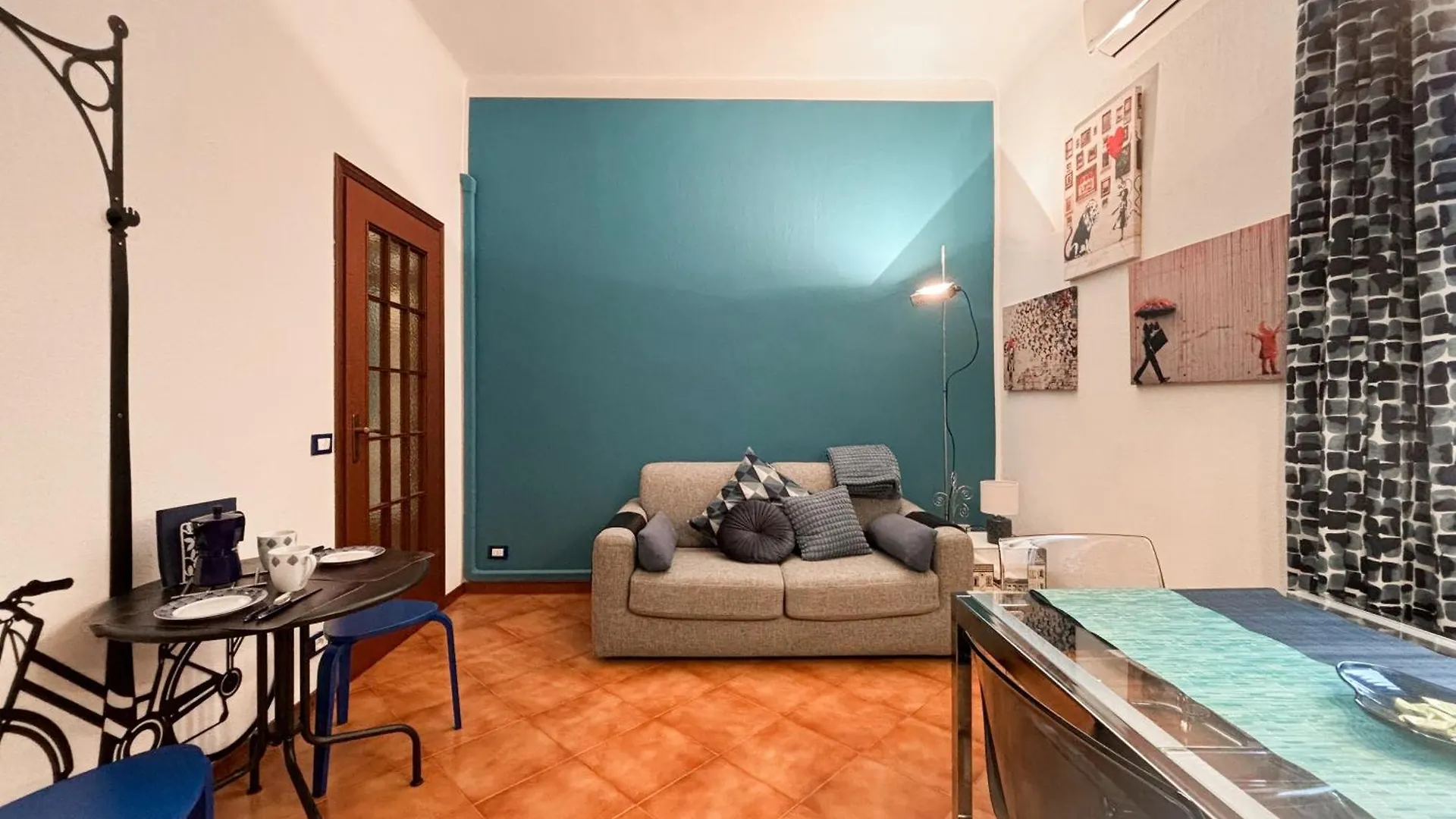 Elegant Three-Room Apartment In Porta Romana Milánó
