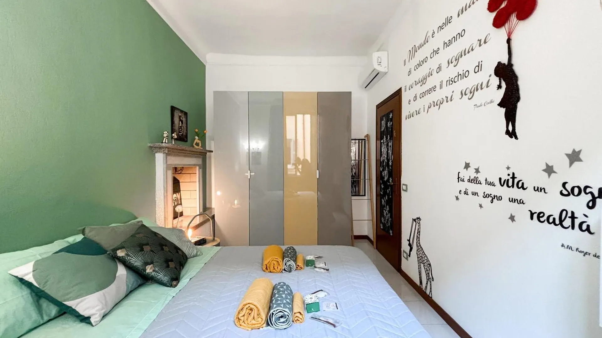 Elegant Three-Room Apartment In Porta Romana Milan